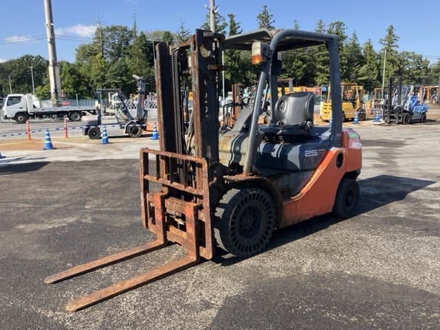Forklift — Auction (lot 8462-4099)