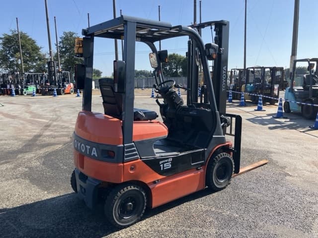 Battery Forklift — Auction (lot 8462-4100)