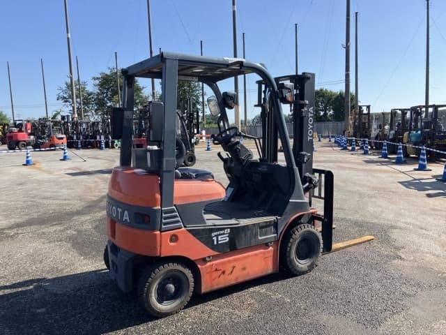 Battery Forklift — Auction (lot 8462-4101)