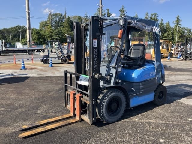 Forklift — Auction (lot 8462-4102)