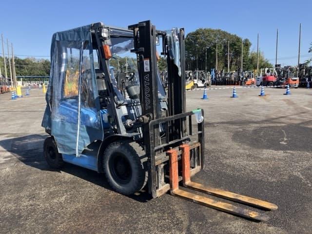 Forklift — Auction (lot 8462-4102)