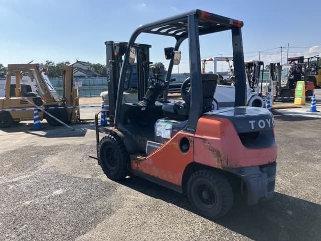 Forklift — Auction (lot 8462-4103)