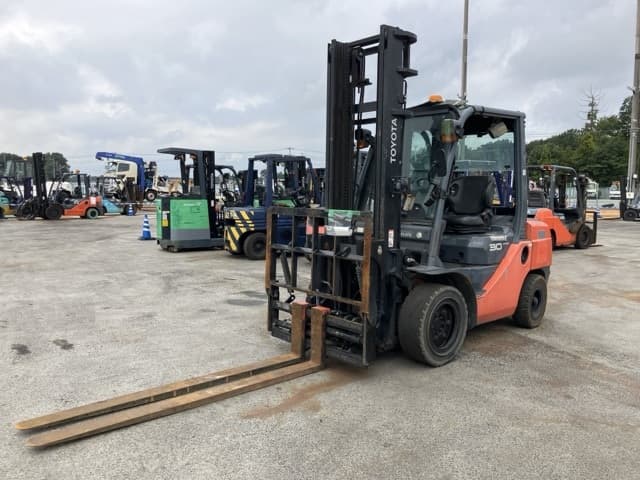 Forklift — Auction (lot 8462-4119)