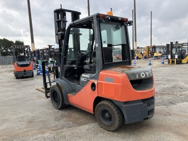 Forklift — Auction (lot 8462-4119)