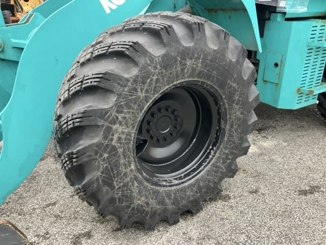 WHEEL LOADER — Auction (lot 8462-412)