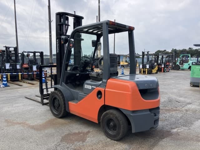 Forklift — Auction (lot 8462-4120)