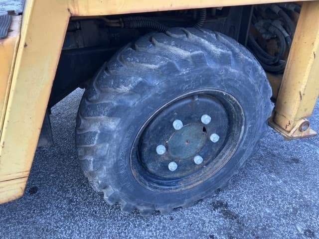 MINI WHEEL LOADER — Auction (lot 8462-413)