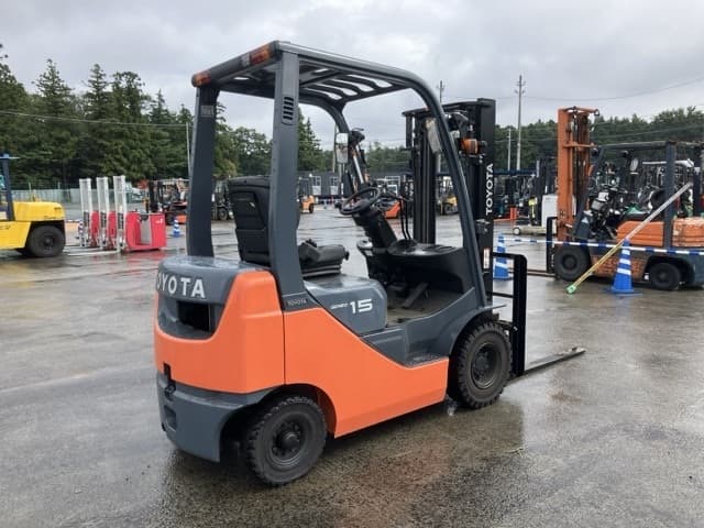 Forklift — Auction (lot 8462-4131)