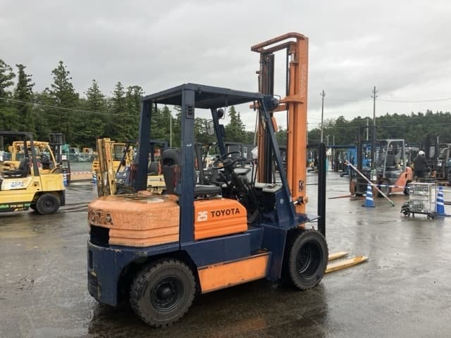 Forklift — Auction (lot 8462-4135)
