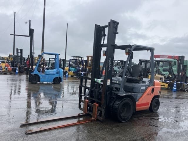 Forklift — Auction (lot 8462-4144)
