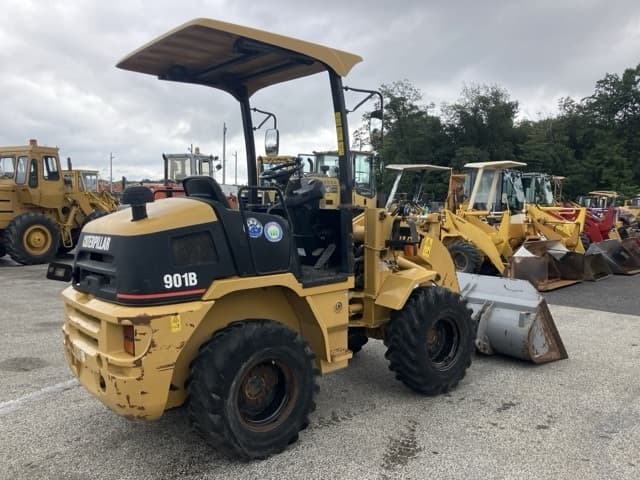 MINI WHEEL LOADER — Auction (lot 8462-415)