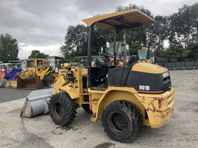 MINI WHEEL LOADER — Auction (lot 8462-415)
