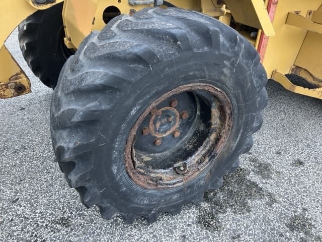 MINI WHEEL LOADER — Auction (lot 8462-415)
