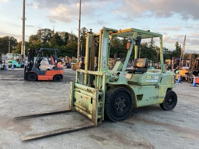 Forklift — Auction (lot 8462-4166)