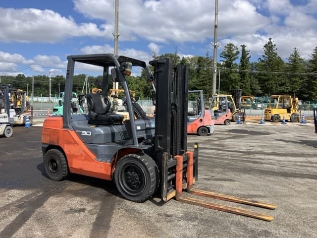 Forklift — Auction (lot 8462-4167)
