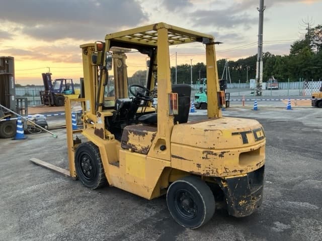 Forklift — Auction (lot 8462-4174)