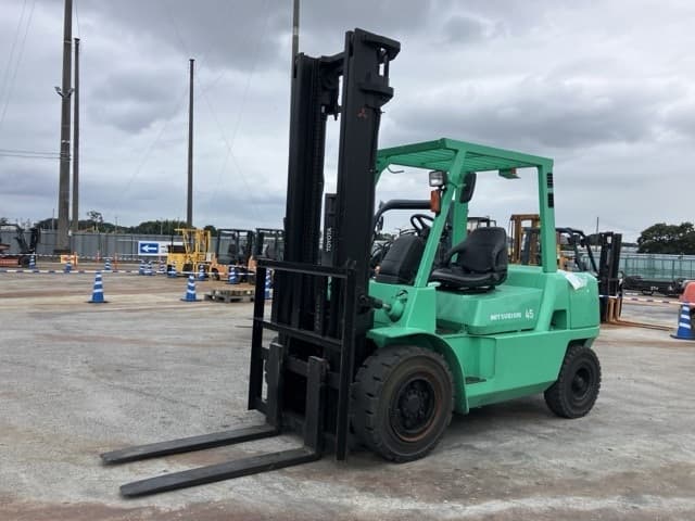 Forklift — Auction (lot 8462-4183)