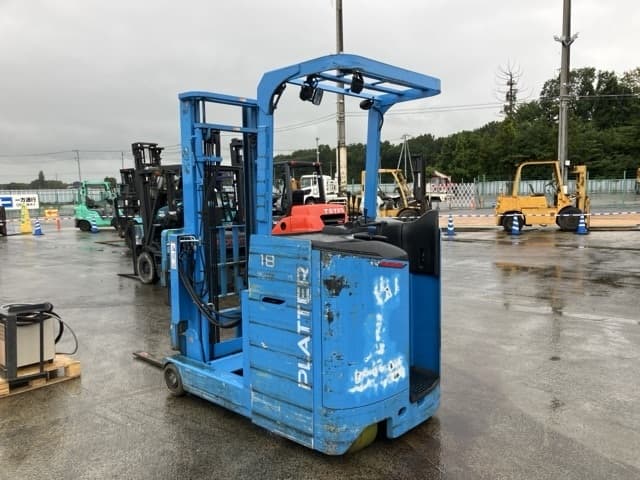 Reach Forklift — Auction (lot 8462-4198)