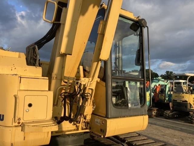 EXCAVATOR — Auction (lot 8462-427)
