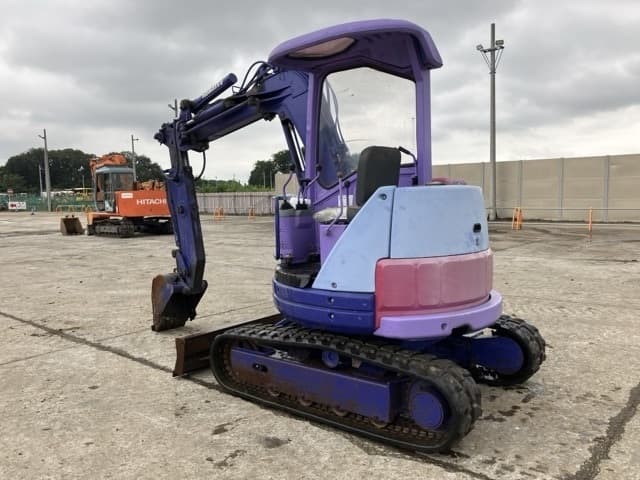 MINI EXCAVATOR — Auction (lot 8462-432)