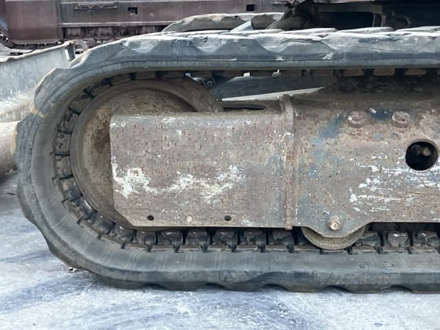 MINI EXCAVATOR — Auction (lot 8462-433)