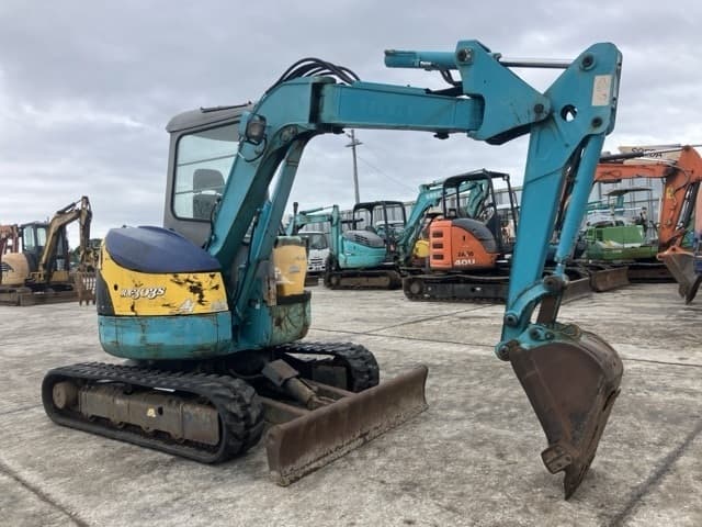 MINI EXCAVATOR — Auction (lot 8462-434)