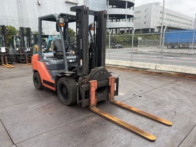 Forklift — Auction (lot 8462-44006)