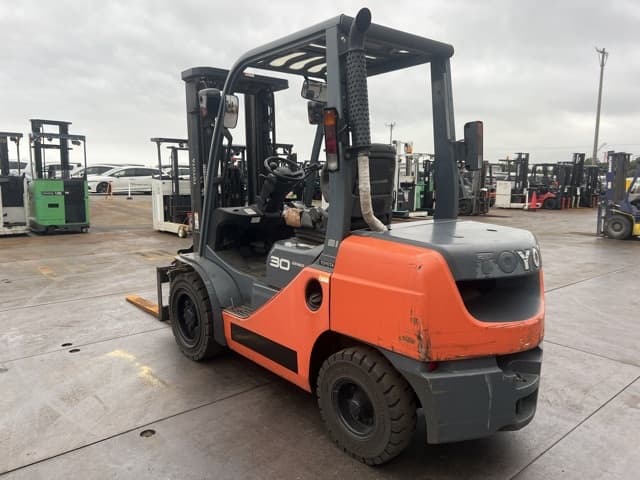 Forklift — Auction (lot 8462-44006)