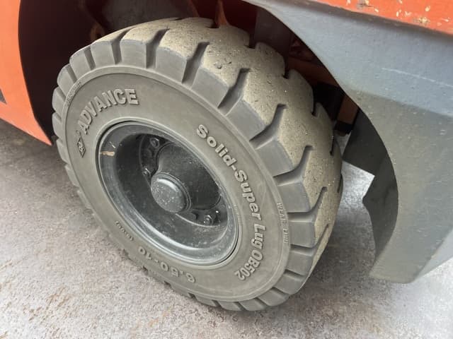 Forklift — Auction (lot 8462-44006)