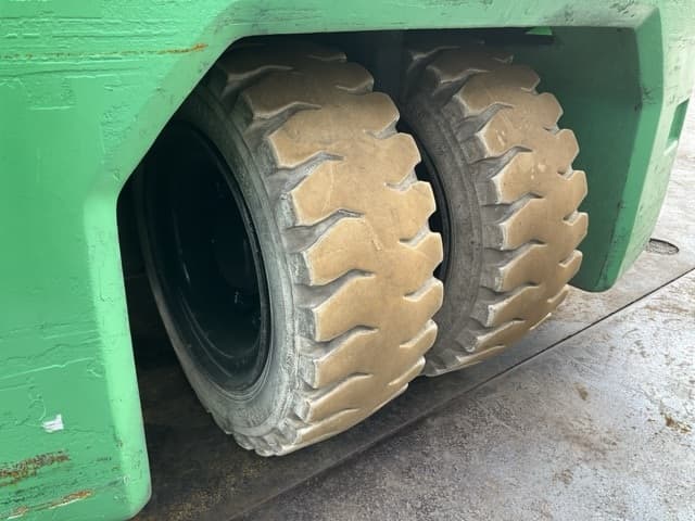 Battery Forklift — Auction (lot 8462-44007)