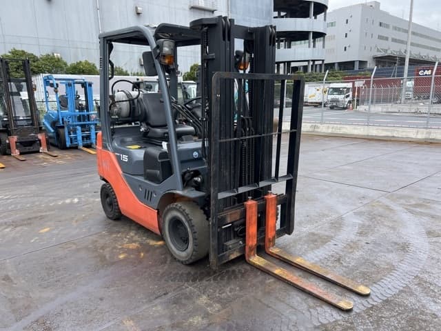 Forklift — Auction (lot 8462-44009)