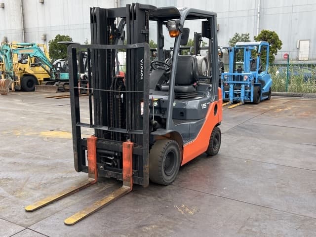 Forklift — Auction (lot 8462-44010)
