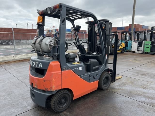Forklift — Auction (lot 8462-44010)