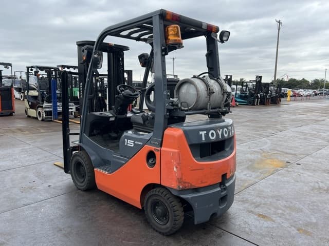 Forklift — Auction (lot 8462-44010)
