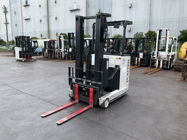 Reach Forklift — Auction (lot 8462-44011)
