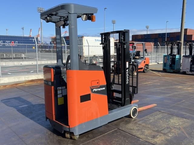 Reach Forklift — Auction (lot 8462-44013)