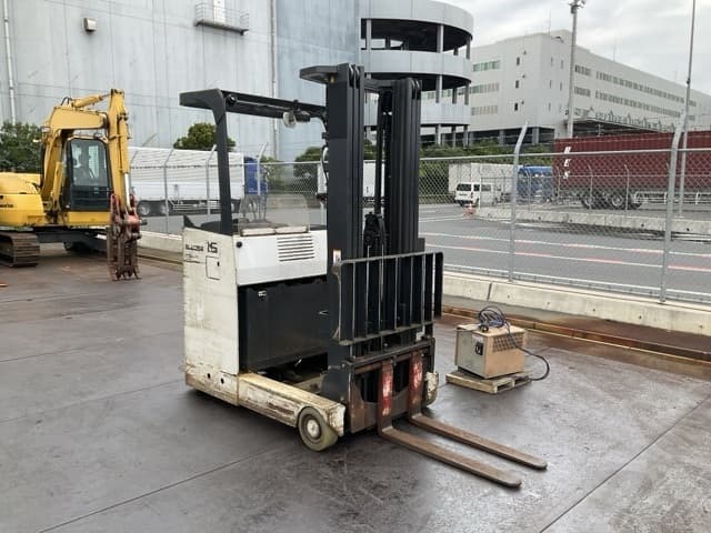 Reach Forklift — Auction (lot 8462-44015)