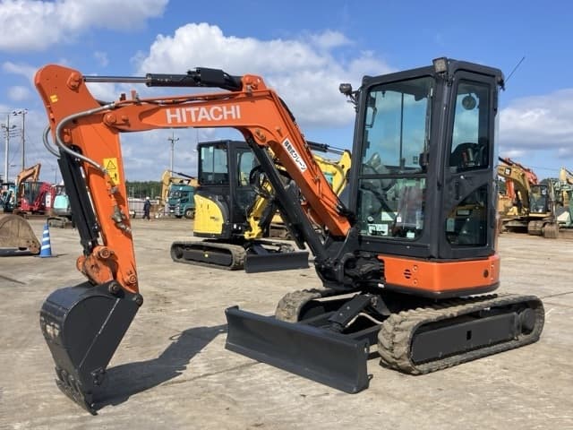 MINI EXCAVATOR — Auction (lot 8462-446)