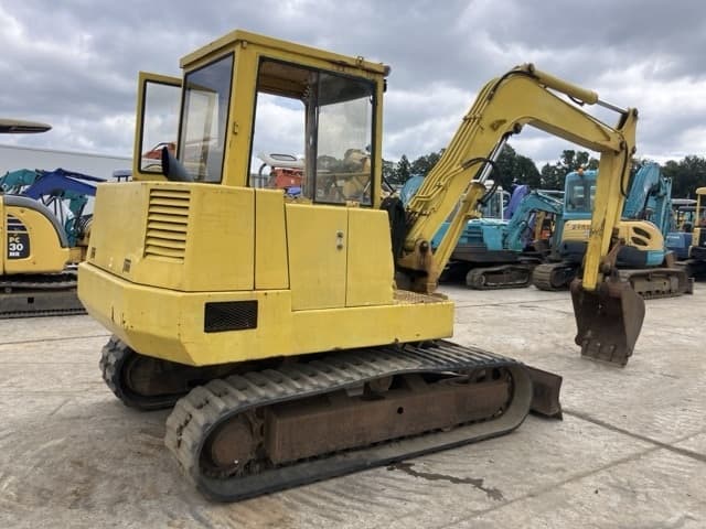 MINI EXCAVATOR — Auction (lot 8462-453)