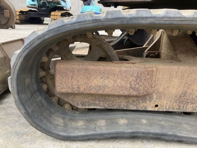 MINI EXCAVATOR — Auction (lot 8462-453)