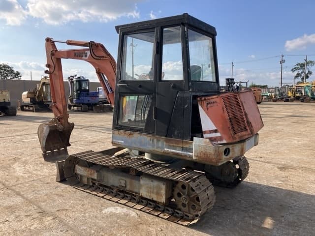 MINI EXCAVATOR — Auction (lot 8462-454)