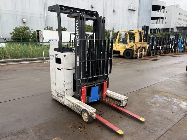 Reach Forklift — Auction (lot 8462-45801)