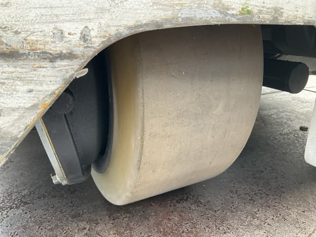 Reach Forklift — Auction (lot 8462-45802)
