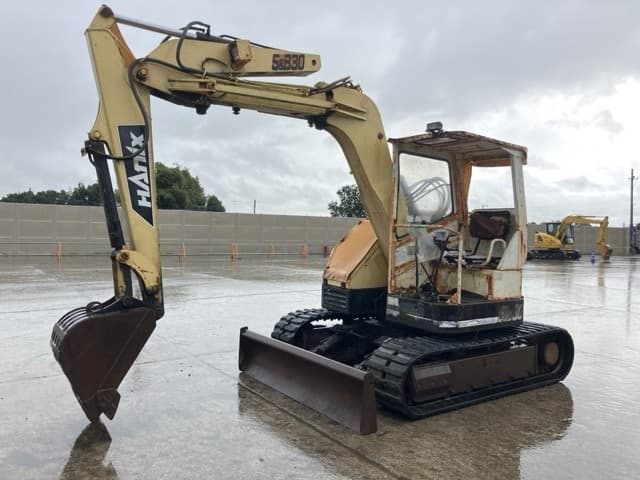 MINI EXCAVATOR — Auction (lot 8462-459)