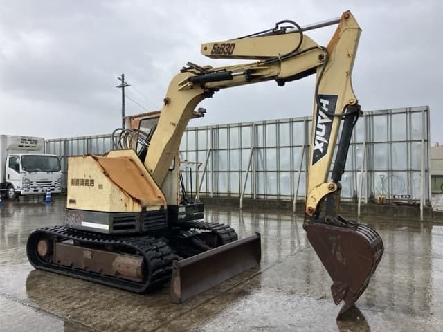 MINI EXCAVATOR — Auction (lot 8462-459)