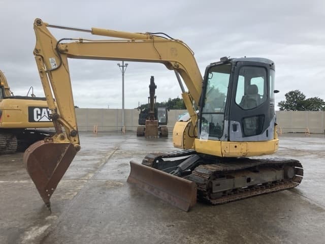 EXCAVATOR — Auction (lot 8462-466)