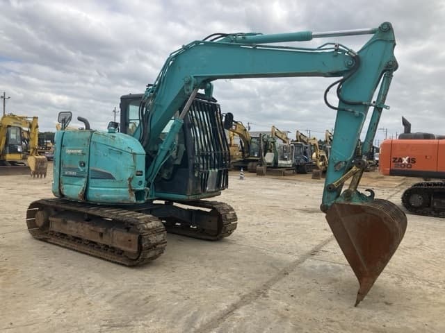 EXCAVATOR — Auction (lot 8462-472)