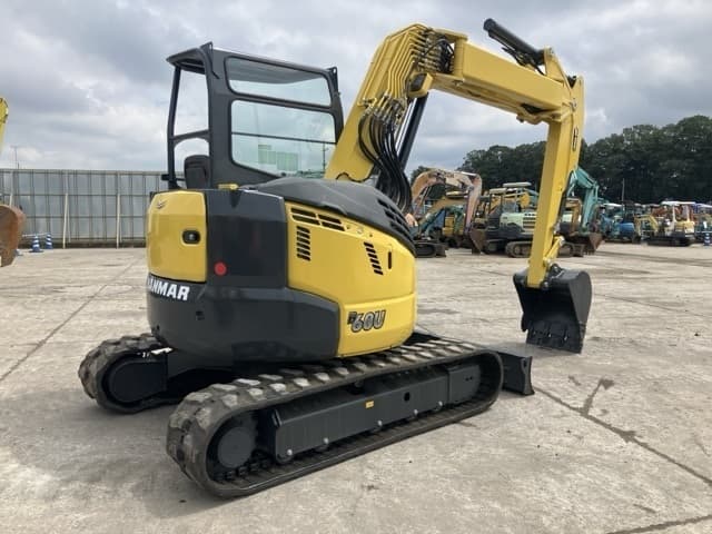 MINI EXCAVATOR — Auction (lot 8462-482)