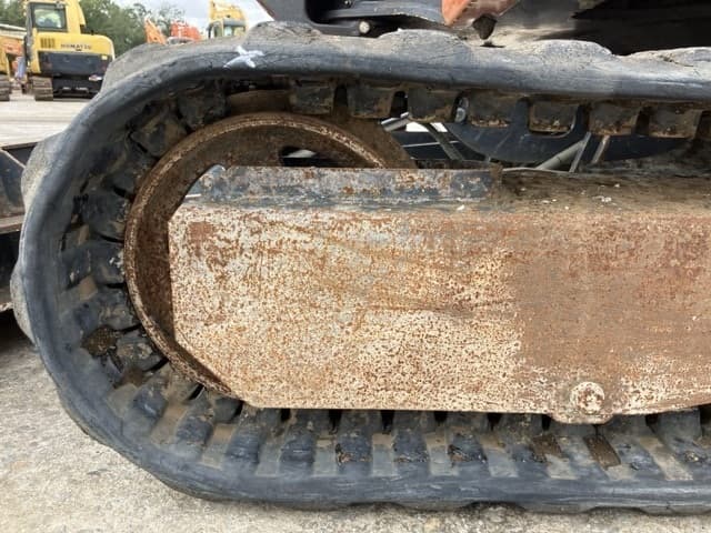 MINI EXCAVATOR — Auction (lot 8462-489)