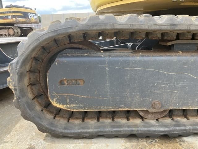 MINI EXCAVATOR — Auction (lot 8462-490)